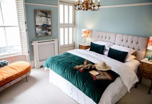 Moore House Hotel Overview