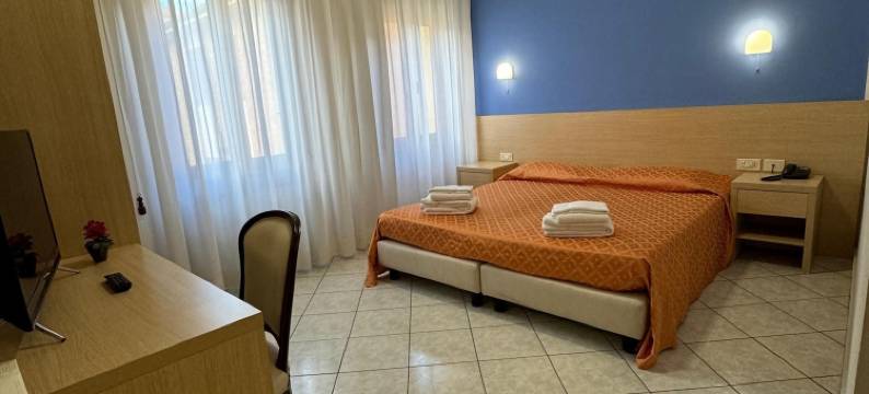 阿雷佐波斯塔旅馆(Albergo la Posta Arezzo)图片