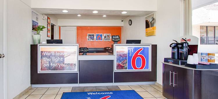 亚利桑那坦佩 - 斯科茨代尔南 6 号汽车旅馆(Motel 6 Tempe, AZ - Scottsdale South)图片