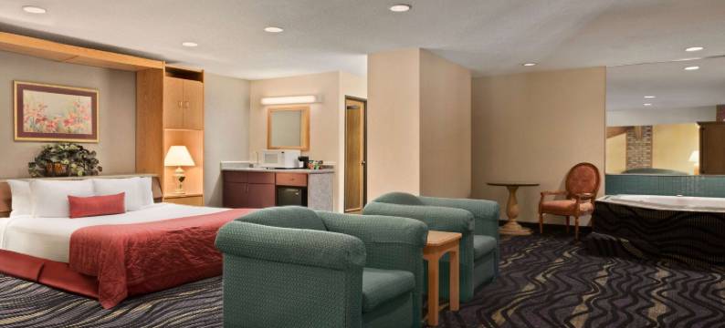 洛根呗盟套房酒店(Baymont by Wyndham Logan)图片