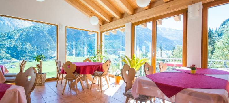 康塔酒店(Hotel Cuntera)图片