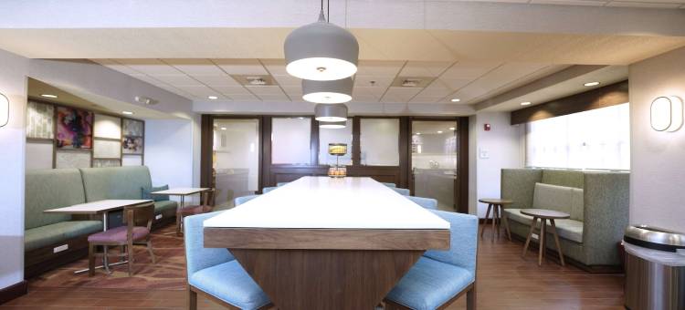 欢朋海斯北I-70公路酒店(Hampton Inn Hays-North of I-70)图片