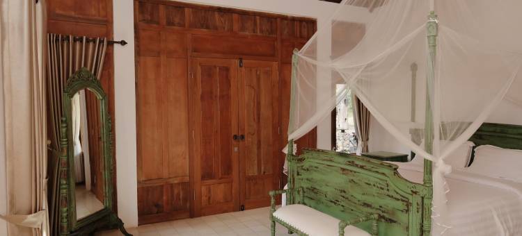 布米卡苏里安(Bhumi Kasuryan Borobudur)图片