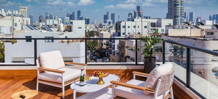 德布拉·布朗(Debrah Brown, a Member of Brown Hotels)图片