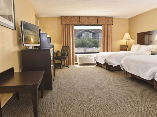 亚历山德里亚希尔顿欢朋旅馆&套房酒店