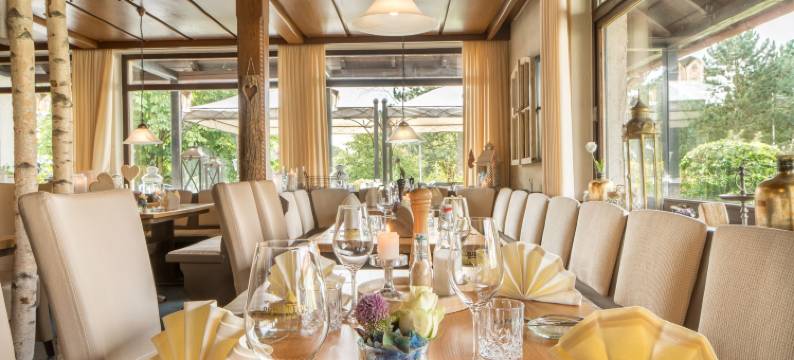 埃姆斯塔勒霍赫公园酒店(Parkhotel Emstaler Höhe)图片