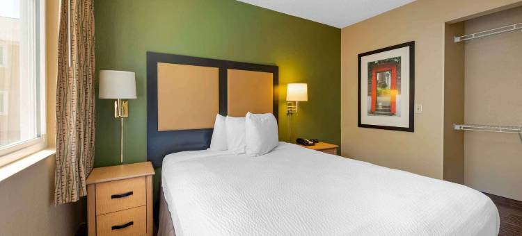 选择套房延长逗留美洲杰克逊维尔南点(Extended Stay America Select Suites - Jacksonville Salisbury Rd Southpoint)图片