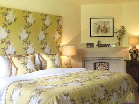 野兔和猎犬酒店(The Hare & Hounds Hotel)