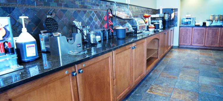 华美达梅里特酒店(Ramada Limited Merritt)图片