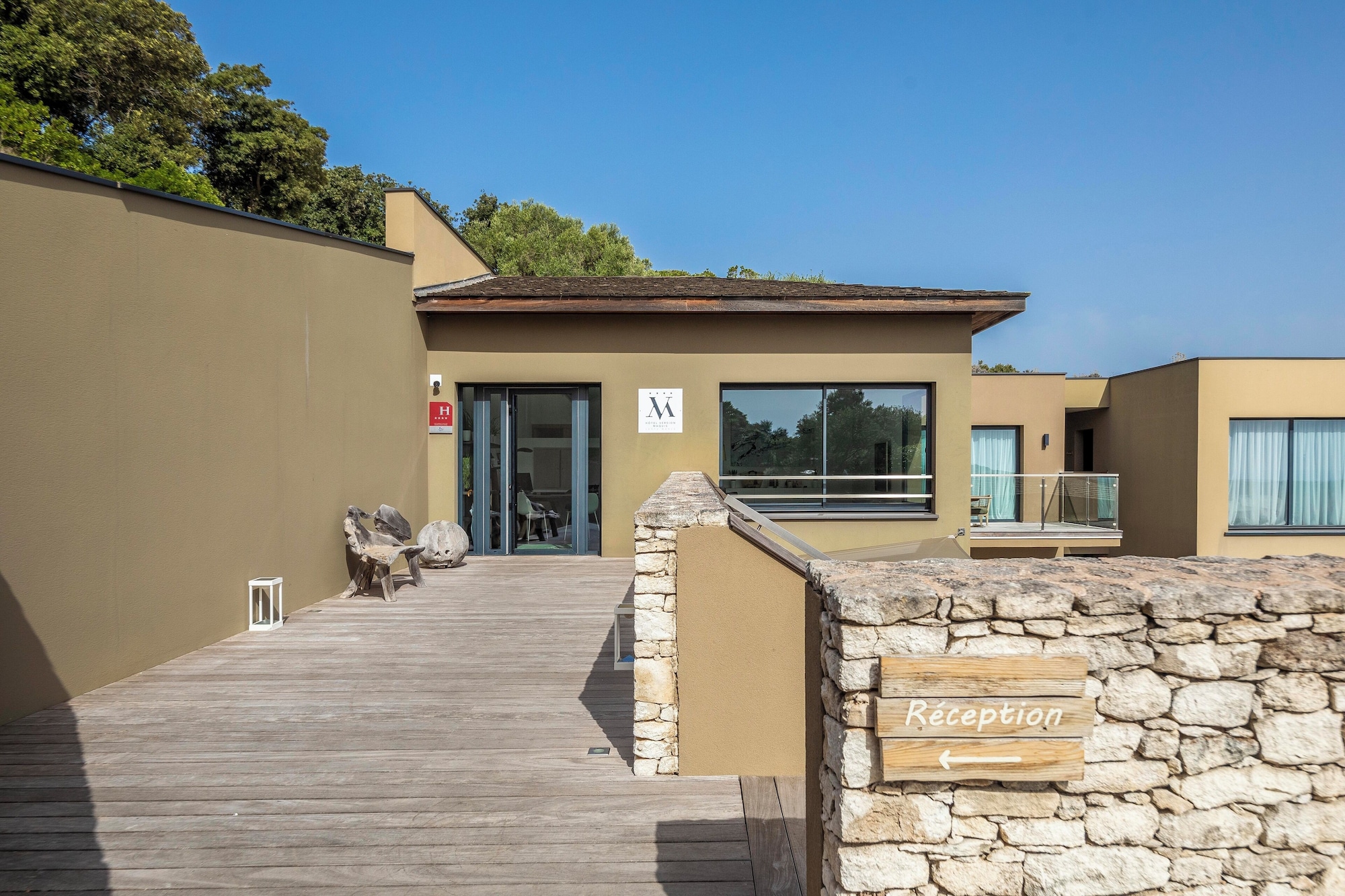 Hôtel Version Maquis Santa Manza Over view