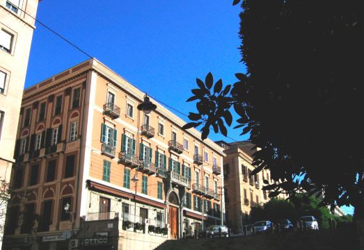 Ca' Del Sol Hotel Overview