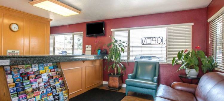 弗布鲁克市中心罗德威酒店(Rodeway Inn Fallbrook Downtown)图片