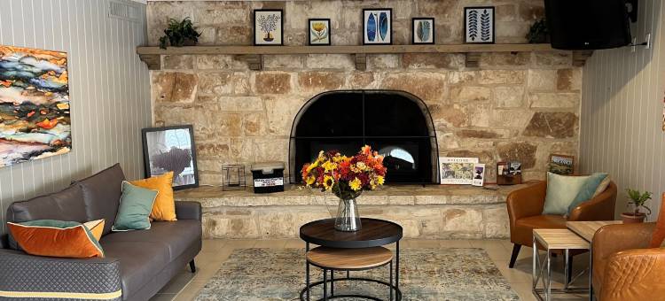 星期天之家套房酒店(Sunday House Inn and Suites)图片