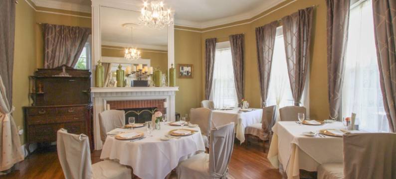 伯克庄园旅馆＆凉亭(Burke Manor Inn & Pavilion)图片