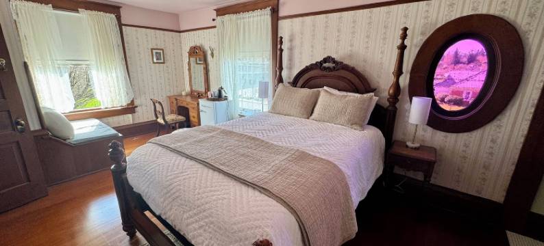 哈勃之家旅馆(Hubble House Inn)图片