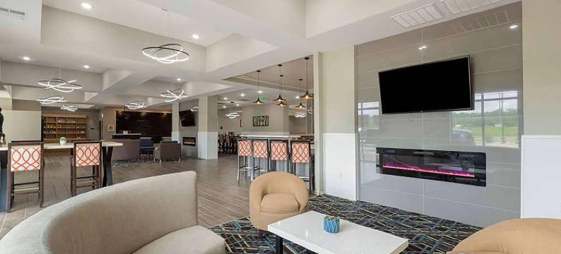 温德姆拉昆塔科勒尔维尔爱荷华市酒店及套房(La Quinta Inn & Suites by Wyndham Coralville Iowa City)图片