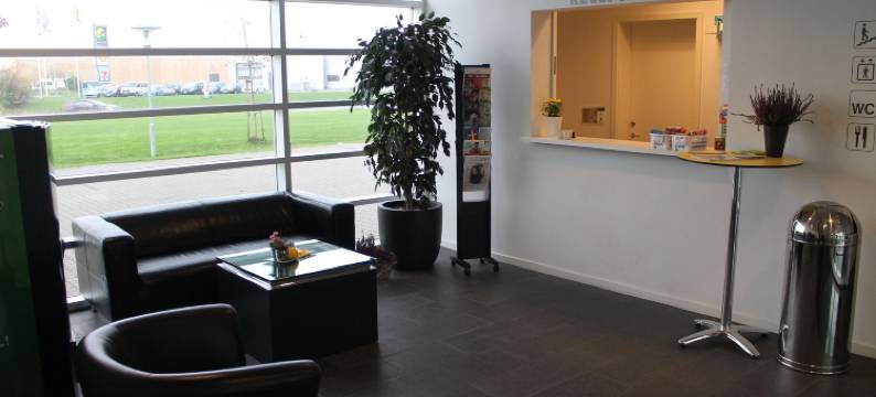 X汽车旅馆(Motel X)图片