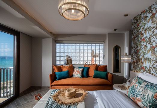 Vespera City Hotel Hotel Overview