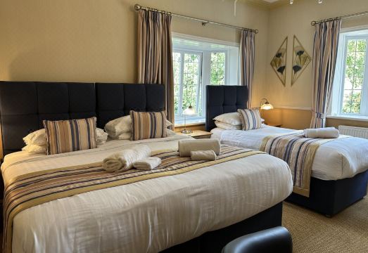 Chester House Guest House Hotel Overview
