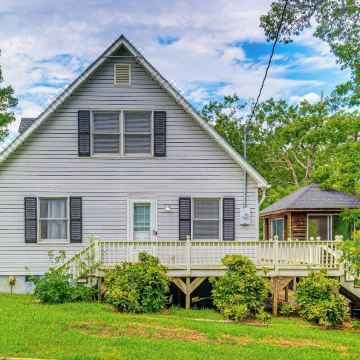 罗阿诺克拉皮兹私人岛屿隐居处带烧烤架！(Private Island Getaway in Roanoke Rapids with Grill!)图片