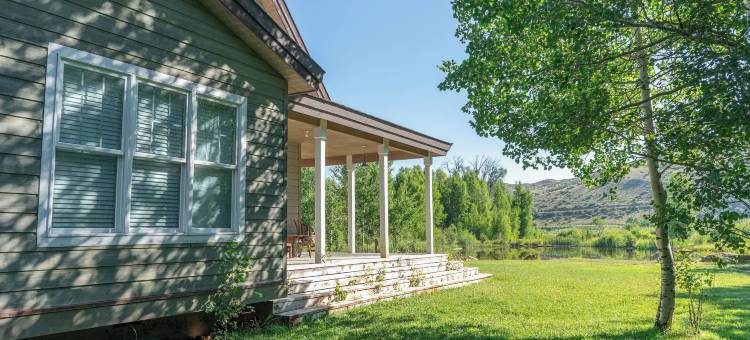 靠近尤因塔山的宁静怀俄明小屋 - 105英亩!(Tranquil Wyoming Cabin Near Uintas - 105 Acres!)图片