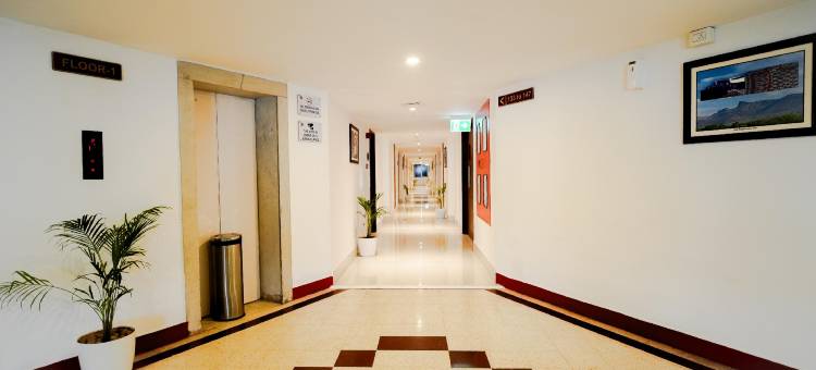 拉米特莱提鲁帕提酒店(Ramee Guestline Tirupati)图片