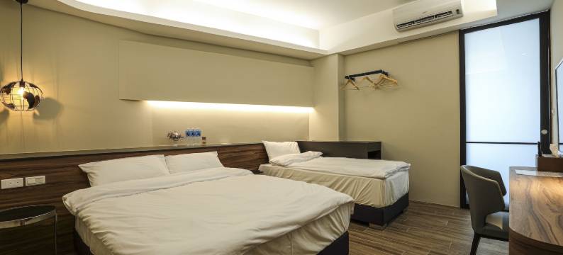 铁塔恋人轻旅家庭旅馆图片