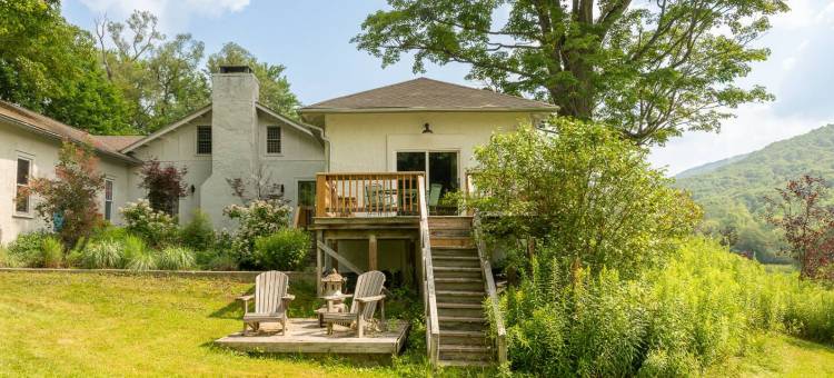 Trendy Upstate Hideaway with Scenic Views图片