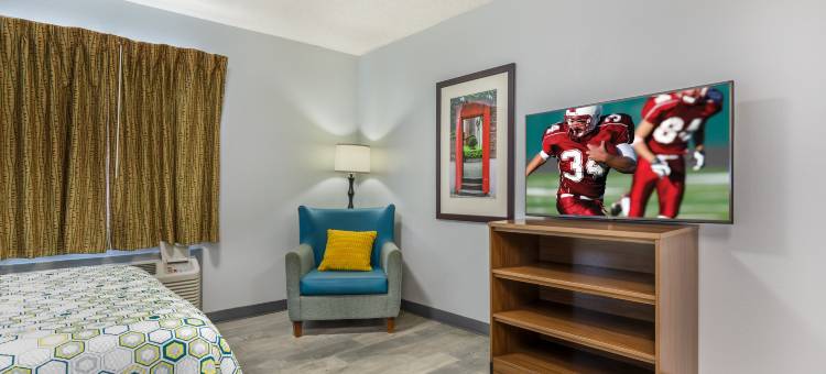 HomeTowne Studios & Suites Greensboro图片