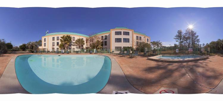 Holiday Inn Express 帕斯卡古拉 - 莫斯点(Holiday Inn Express Pascagoula-Moss Point)图片