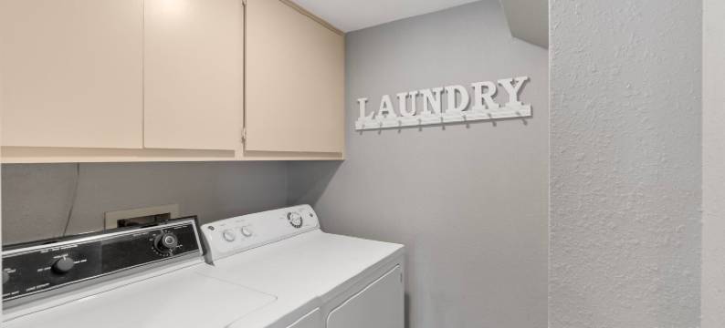 马蹄湾湖畔公寓度假屋(Lakeside condo Retreat in Horseshoe Bay)图片