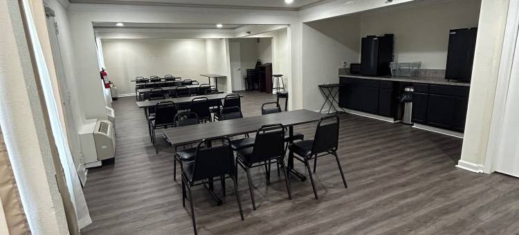 凯隆波因特酒店 - 格林斯伯勒休憩游乐区(Clarion Pointe - Greensboro Coliseum Area)图片