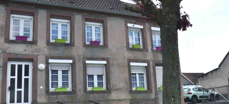 Cosy holiday home by the lake in Saint-Louis图片