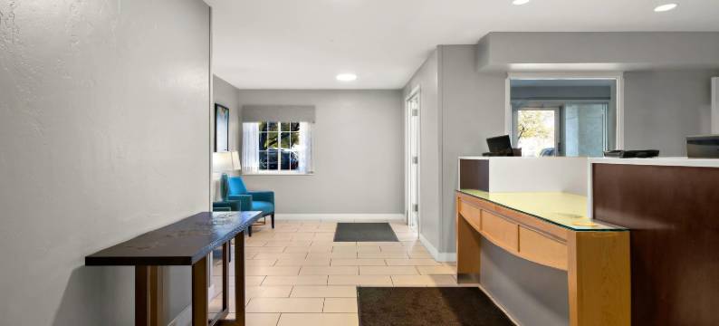 盐湖城联合堡美茵斯坦套房酒店(MainStay Suites Salt Lake City Fort Union)图片