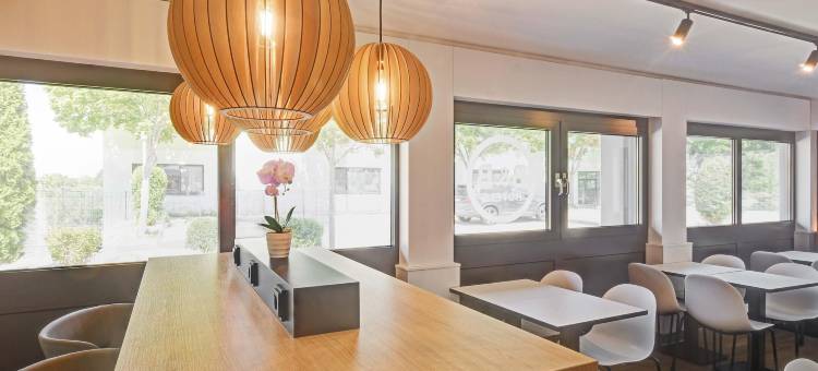 B&B酒店卡塞尔-洛费尔登(B&B Hotel Kassel-Lohfelden)图片