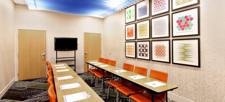 Holiday Inn Express 湖莱克威尔士的N -冬季避风港(Holiday Inn Express Lake Wales N-Winter Haven)图片