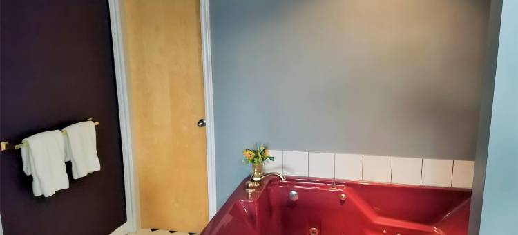 佛罗伦萨维尔旅馆，餐厅&游泳池(Ramada by Wyndham Florenceville)图片