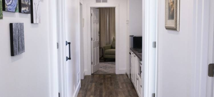 湖间旅馆(Inn Between the Lakes)图片