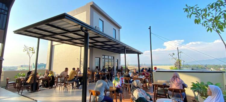 Gombong前线酒店(Front One Hotel Gombong)图片