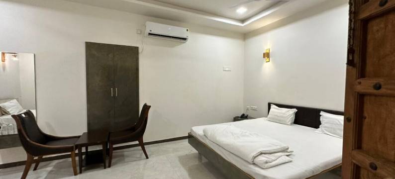 苏尔必酒店(Hotel Surbhi)图片