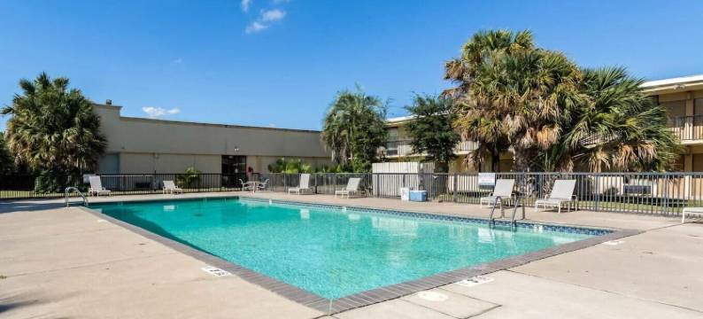 贝敦酒店O提供的生态套房(Eco Inn Suites by Hotel O Baytown)图片