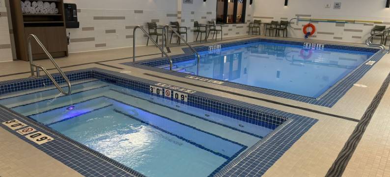 温德姆基洛纳拉昆塔温德姆酒店套房(La Quinta Inn & Suites By Wyndham Kelowna Bc)图片