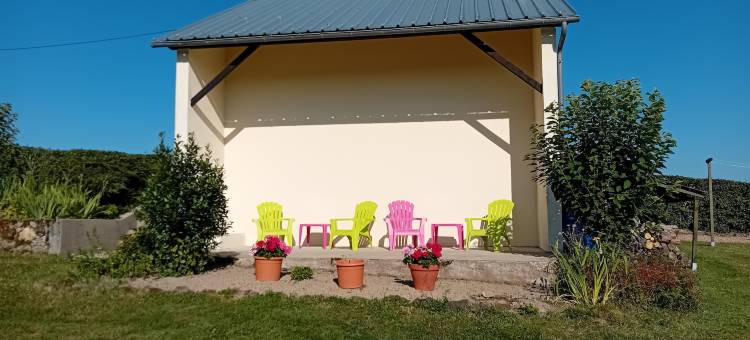 Vacation Home in France with Pool图片