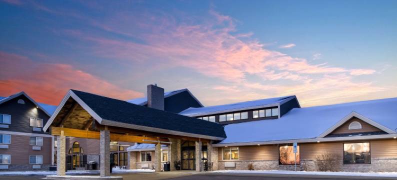 瓦利城美吟温德姆酒店及会议中心(AmericInn by Wyndham Valley City Conference Center)图片