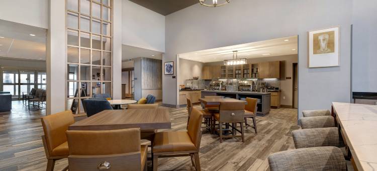 希尔顿奥克克里克米尔沃基家园套房(Homewood Suites by Hilton Oak Creek Milwaukee)图片