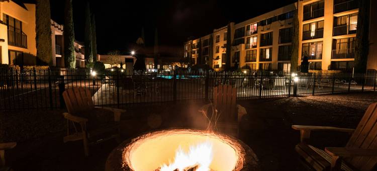 鲍威尔湖佩奇万怡酒店(Courtyard Page at Lake Powell)图片