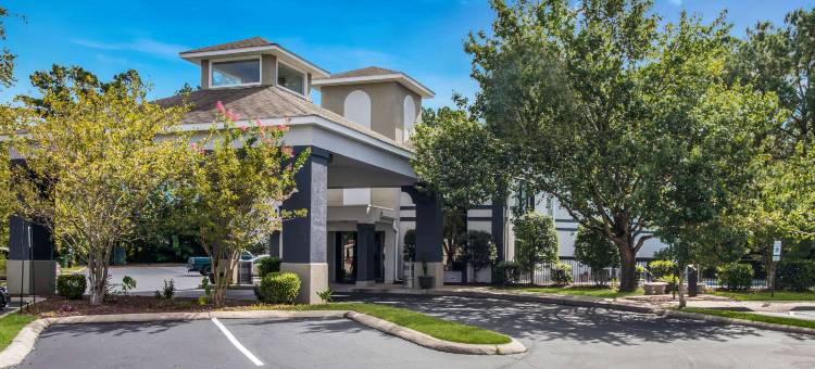 凯艺酒店-近彻里波因特MCAS(Quality Inn Near Mcas Cherry Point)图片