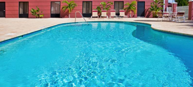 智选假日套房酒店港口里奇(Holiday Inn Express & Suites PORT RICHEY by IHG)图片