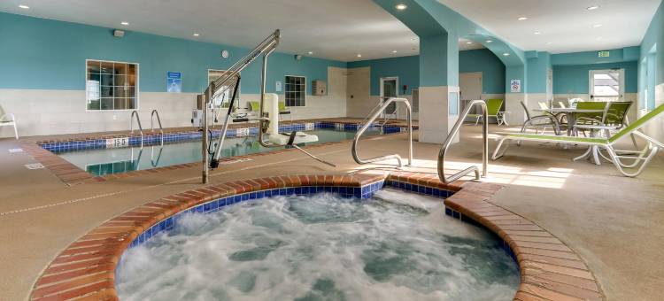 洲际智选假日酒店及套房阿德莫尔(Holiday Inn Express & Suites Ardmore)图片