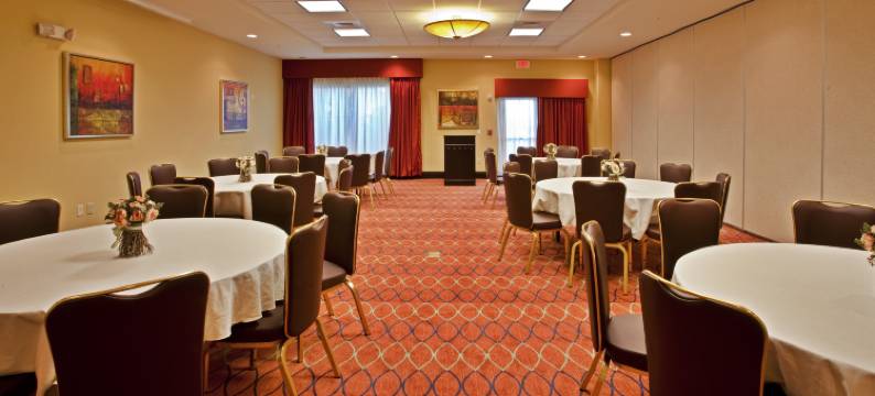 智选假日套房酒店奥兰多 - 国际大道(Holiday Inn Express & Suites ORLANDO - INTERNATIONAL DRIVE by IHG)图片